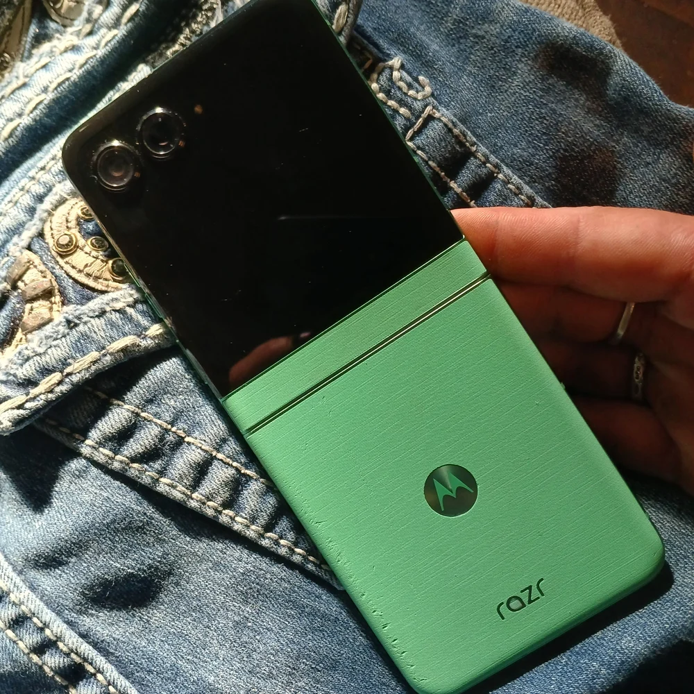 Motorola Razr Green Flip Phone